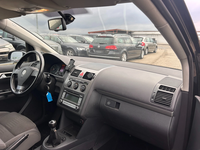 VW Touran 2.0METAN EURO 4 - автомобили, коли, обяви за нови и употребявани 9