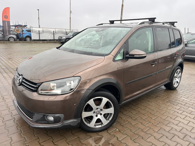 VW Touran CROSS 1.6TDI 6+ 1 NAVI/PANORAMA EURO 5 - автомобили, коли, обяви за нови и употребявани 0