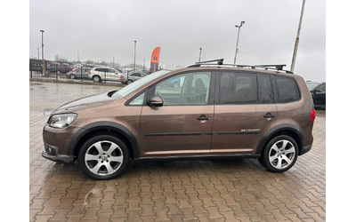 VW Touran CROSS 1.6TDI 6+ 1 NAVI/PANORAMA EURO 5 - автомобили, коли, обяви за нови и употребявани 8