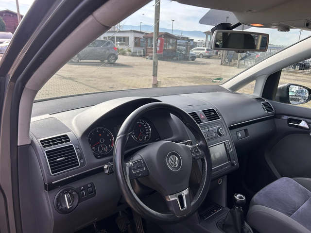 VW Touran 1.4TSI NAVI/PANORAMA EURO 5 - автомобили, коли, обяви за нови и употребявани 13
