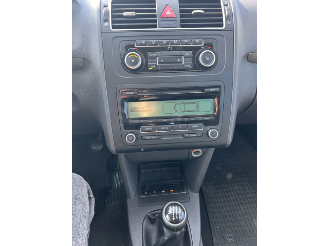 VW Touran 1.2TSI EURO 5 - автомобили, коли, обяви за нови и употребявани 12