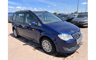vw-touran - 0