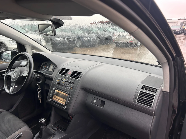 VW Touran 1.4TSI 6+ 1 EURO 5 - автомобили, коли, обяви за нови и употребявани 9