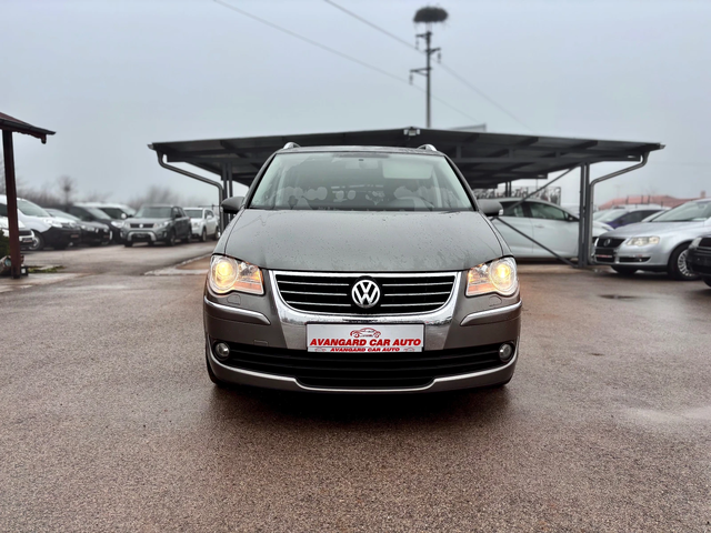 VW Touran - автомобили, коли, обяви за нови и употребявани 0