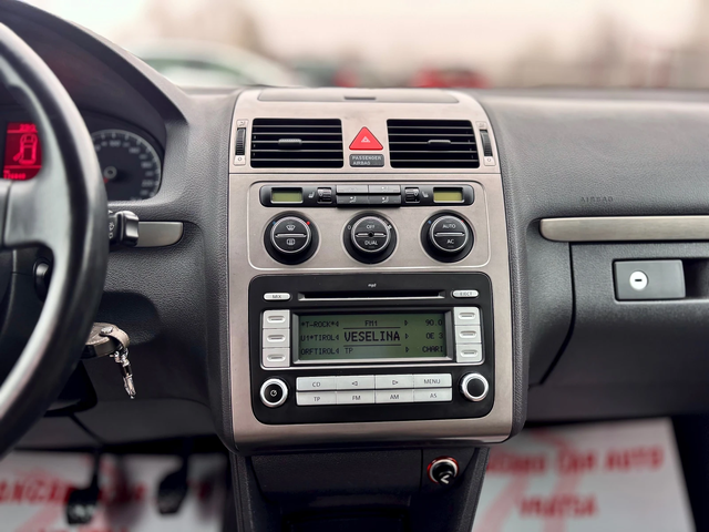 VW Touran - автомобили, коли, обяви за нови и употребявани 13