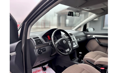 VW Touran - автомобили, коли, обяви за нови и употребявани 9