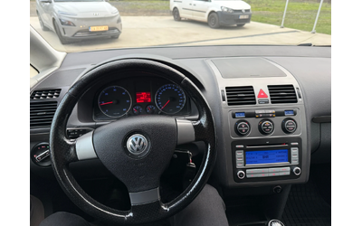 VW Touran Cross 6+ 1 - автомобили, коли, обяви за нови и употребявани 13