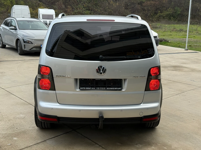 VW Touran Cross 6+ 1 - автомобили, коли, обяви за нови и употребявани 4