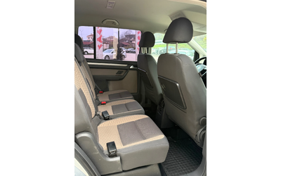 VW Touran Cross 6+ 1 - автомобили, коли, обяви за нови и употребявани 9