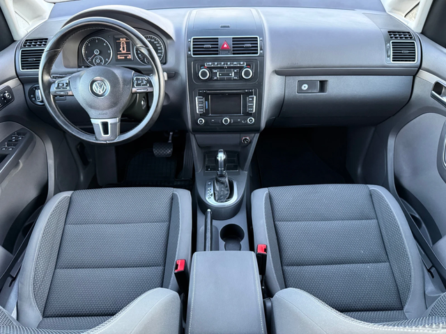 VW Touran 2.0 TDI / AVTOMAT / NAVI / PANORAMA / PARKTRONIC - автомобили, коли, обяви за нови и употребявани 7