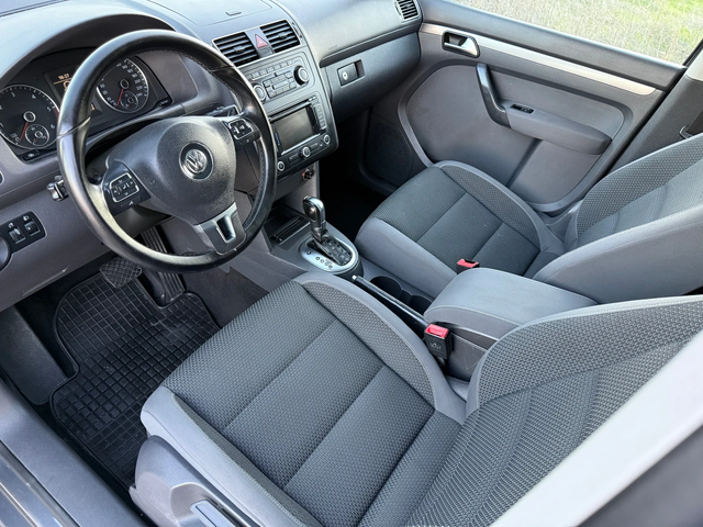 VW Touran 2.0 TDI / AVTOMAT / NAVI / PANORAMA / PARKTRONIC - автомобили, коли, обяви за нови и употребявани 8