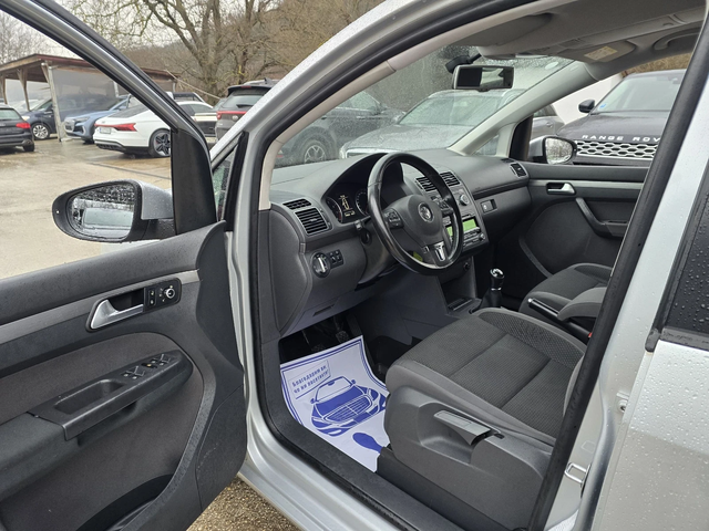 VW Touran 1.4tsi Comfortline ecofuel Метан - автомобили, коли, обяви за нови и употребявани 10