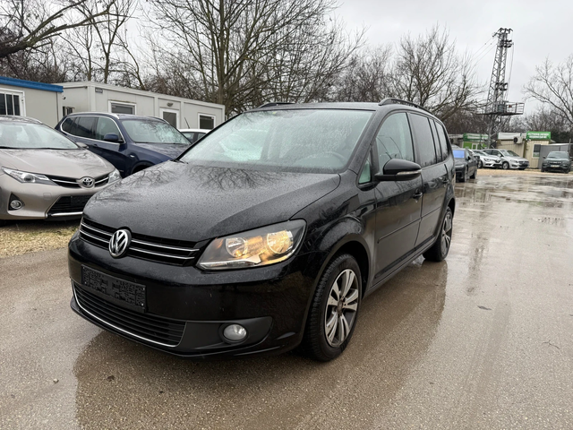 VW Touran 1.6TDI - 105к.с. - 7 Места - 135 000КМ! - автомобили, коли, обяви за нови и употребявани 0