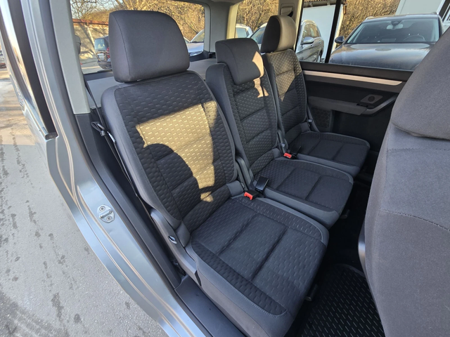 VW Touran 2.0TDI 140к.с 6 скорости Топ състояние - автомобили, коли, обяви за нови и употребявани 13