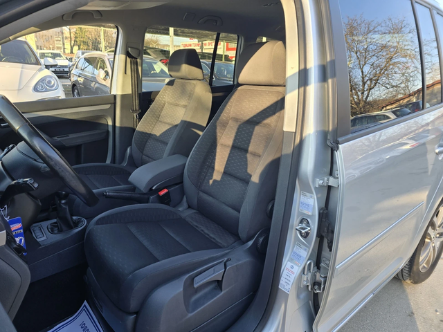 VW Touran 2.0TDI 140к.с 6 скорости Топ състояние - автомобили, коли, обяви за нови и употребявани 8