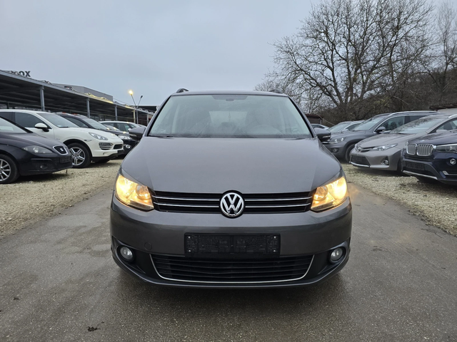 VW Touran 1.4TSI 150к.с - автомобили, коли, обяви за нови и употребявани 4
