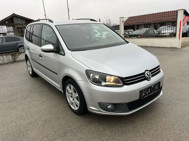 VW Touran 1.6TDI 105кс 6 СКОРОСТИ EURO 5A АВТОПИЛОТ - автомобили, коли, обяви за нови и употребявани 2