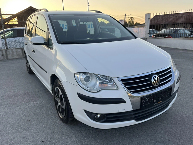 VW Touran 1.9 TDI 105кс 7 МЕСТА 6 СКОРОСТИ FACE КЛИМАТРОНИК - автомобили, коли, обяви за нови и употребявани 2