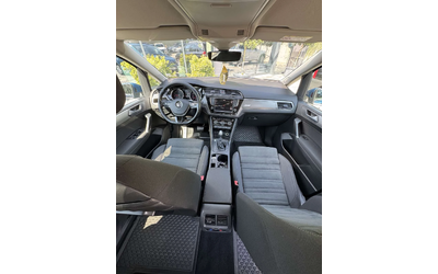 VW Touran - автомобили, коли, обяви за нови и употребявани 12