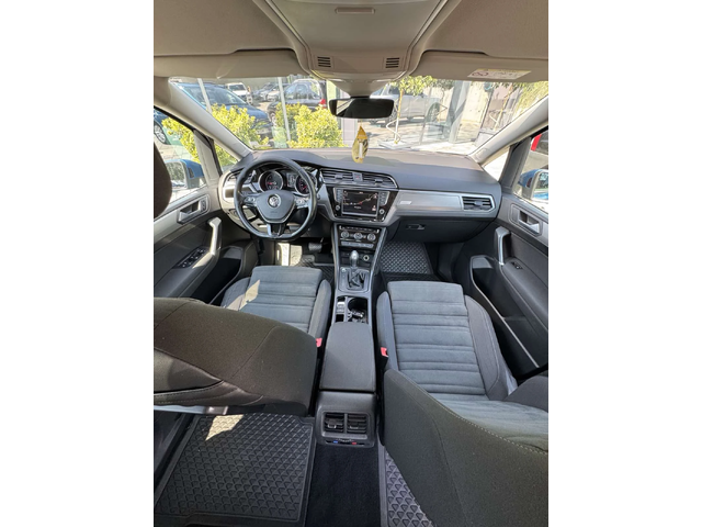 VW Touran - автомобили, коли, обяви за нови и употребявани 12
