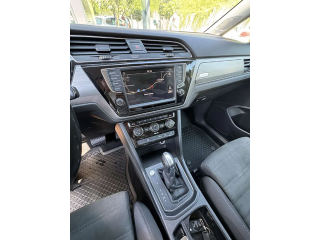 VW Touran - автомобили, коли, обяви за нови и употребявани 13
