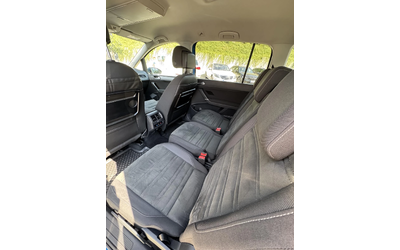 VW Touran - автомобили, коли, обяви за нови и употребявани 8