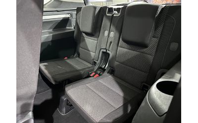 VW Touran 7 места - автомобили, коли, обяви за нови и употребявани 10