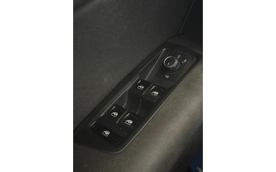 VW Touran 7 места - автомобили, коли, обяви за нови и употребявани 11