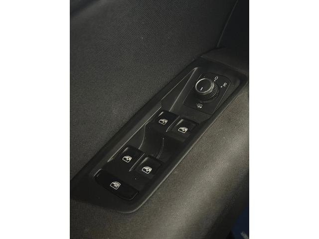 VW Touran 7 места - автомобили, коли, обяви за нови и употребявани 11