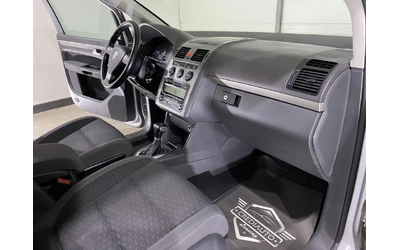 VW Touran 1.9 TDI * 105к.с.* AUTO DSG* - автомобили, коли, обяви за нови и употребявани 8