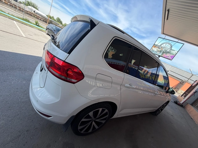 VW Touran 2.0TDI* 7места* Панорама* Масаж* - автомобили, коли, обяви за нови и употребявани 5