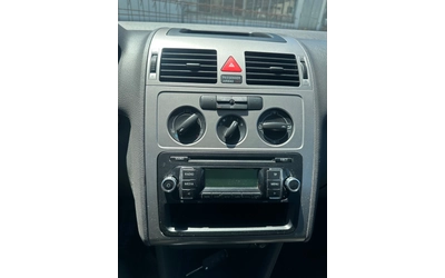 VW Touran 1.9TDI - автомобили, коли, обяви за нови и употребявани 12