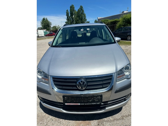 VW Touran 1.9TDI - автомобили, коли, обяви за нови и употребявани 2