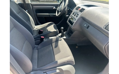 VW Touran 1.9TDI - автомобили, коли, обяви за нови и употребявани 9