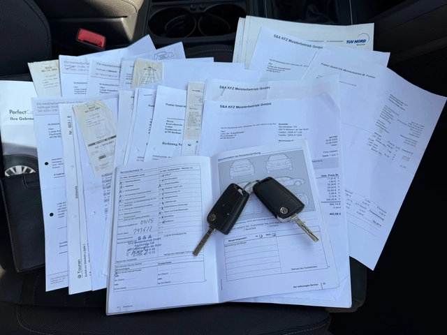 VW Touran 2.0TDI, HIGHLINE, DISTR, NAVI+ CAMERA, LED, ПОДГРЕ - автомобили, коли, обяви за нови и употребявани 15