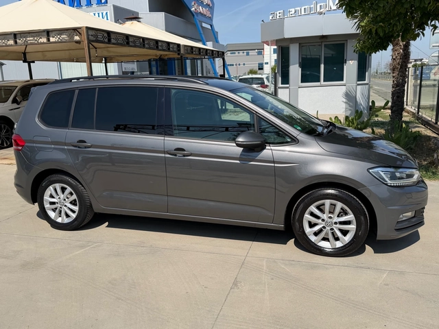 VW Touran 2.0TDI, HIGHLINE, DISTR, NAVI+ CAMERA, LED, ПОДГРЕ - автомобили, коли, обяви за нови и употребявани 3