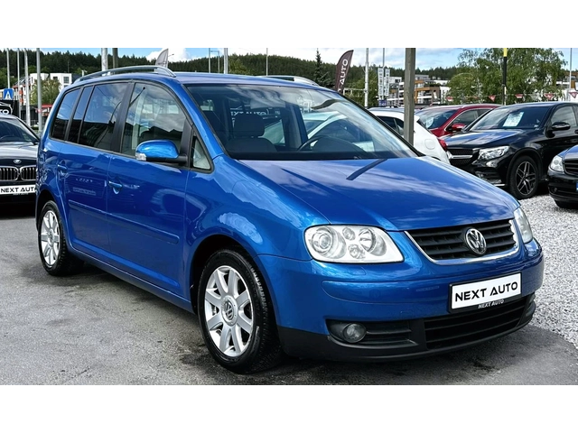VW Touran 2.0D 140HP DSG NAVI - автомобили, коли, обяви за нови и употребявани 2