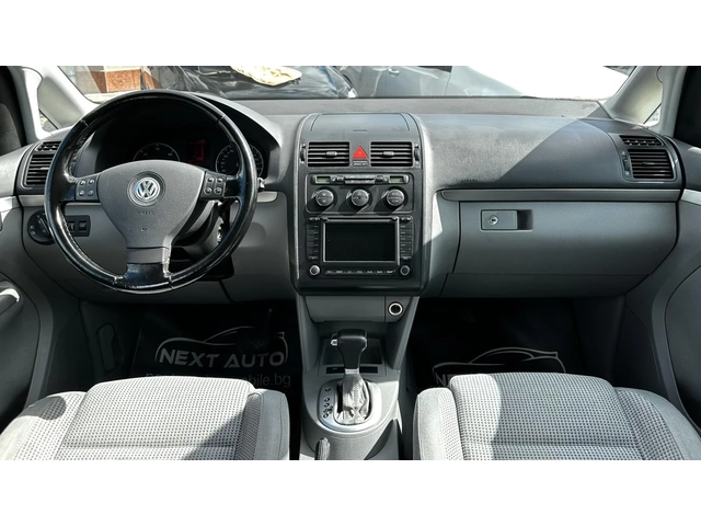 VW Touran 2.0D 140HP DSG NAVI - автомобили, коли, обяви за нови и употребявани 8