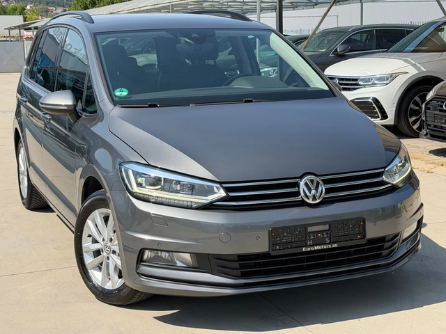 VW Touran 2.0TDI, HIGHLINE, DISTR, NAVI+ CAMERA, LED, ПОДГРЕ - автомобили, коли, обяви за нови и употребявани 2