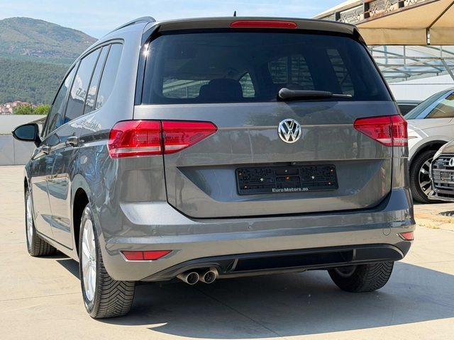 VW Touran 2.0TDI, HIGHLINE, DISTR, NAVI+ CAMERA, LED, ПОДГРЕ - автомобили, коли, обяви за нови и употребявани 5