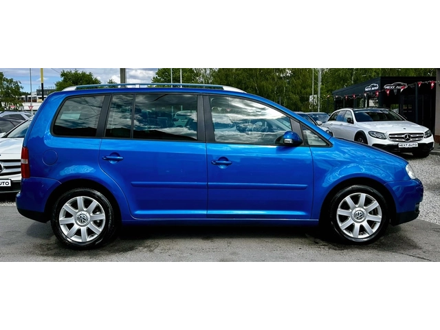 VW Touran 2.0D 140HP DSG NAVI - автомобили, коли, обяви за нови и употребявани 3