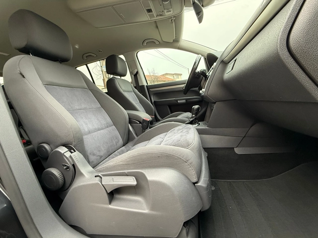 VW Touran AVTOMAT-6+ 1-ШВЕЙЦАРИЯ-NAVI-TOP - автомобили, коли, обяви за нови и употребявани 13