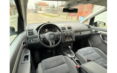 VW Touran AVTOMAT-6+ 1-ШВЕЙЦАРИЯ-NAVI-TOP - автомобили, коли, обяви за нови и употребявани 8