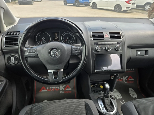VW Touran 2.0TDI-140кс= 7МЕСТА= АВТОМАТ= LED= КАМЕРА= ОБСЛУЖ - автомобили, коли, обяви за нови и употребявани 10