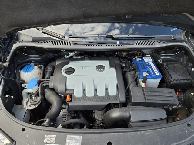 VW Touran 1.9TDI-105кс= 6СКОРОСТИ= FACELIFT= ПОДГРЕВ - автомобили, коли, обяви за нови и употребявани 14
