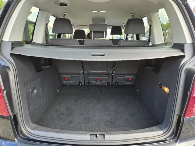 VW Touran 1.9TDI-105кс= 6СКОРОСТИ= FACELIFT= ПОДГРЕВ - автомобили, коли, обяви за нови и употребявани 9