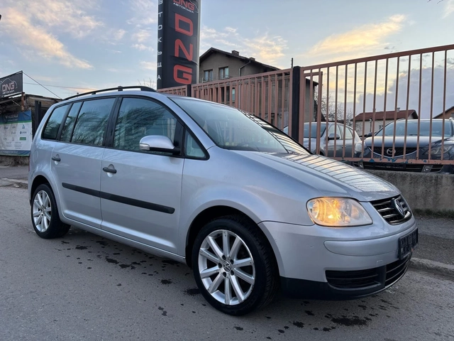 VW Touran 1, 900TDI  EURO4 - автомобили, коли, обяви за нови и употребявани 0