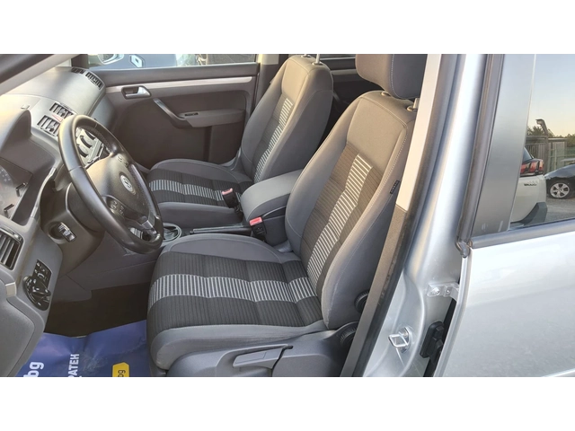 VW Touran 2.0TDI - автомобили, коли, обяви за нови и употребявани 5
