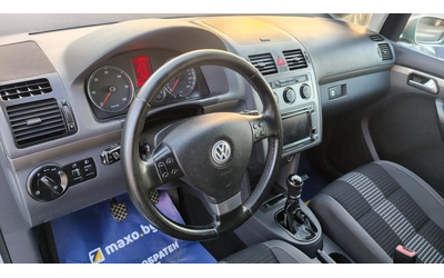 VW Touran 2.0TDI - автомобили, коли, обяви за нови и употребявани 6
