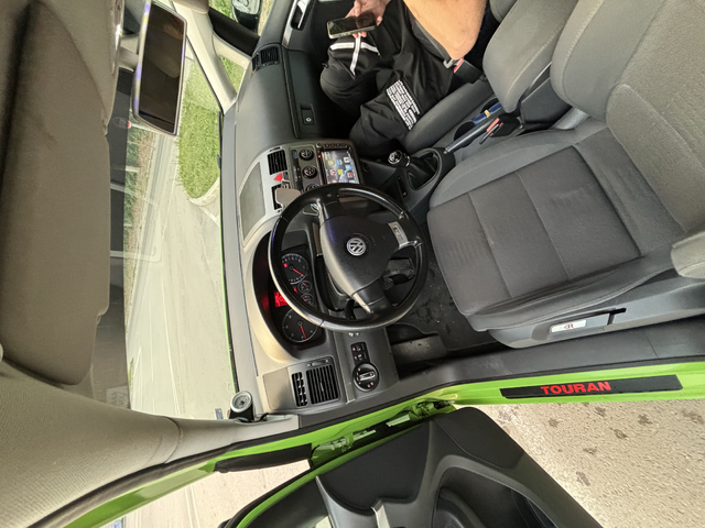 VW Touran TDI - автомобили, коли, обяви за нови и употребявани 13